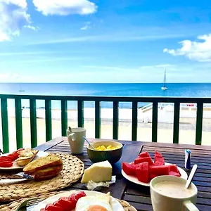 https://villa-playa-honda.in-canary-islands.com